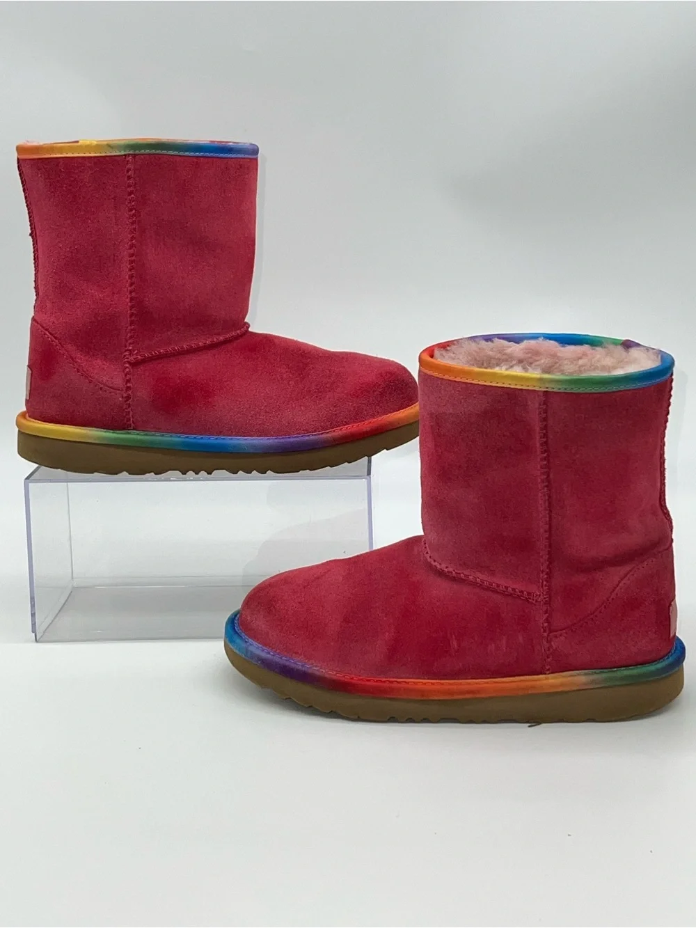 UGG Classic Rainbow‎ Short Fushia Pink Suede Youth Sz 3 in Time for Back School